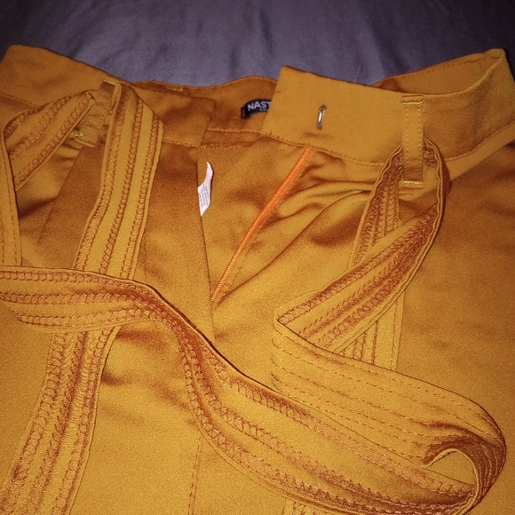 Orange satin pants with tie up belt - Picture 2 of 7